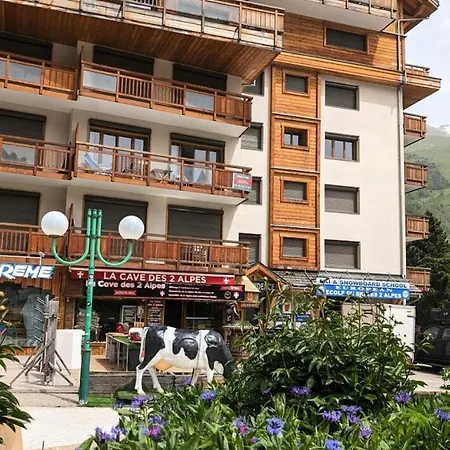 La - La Mae-9721 Apartment